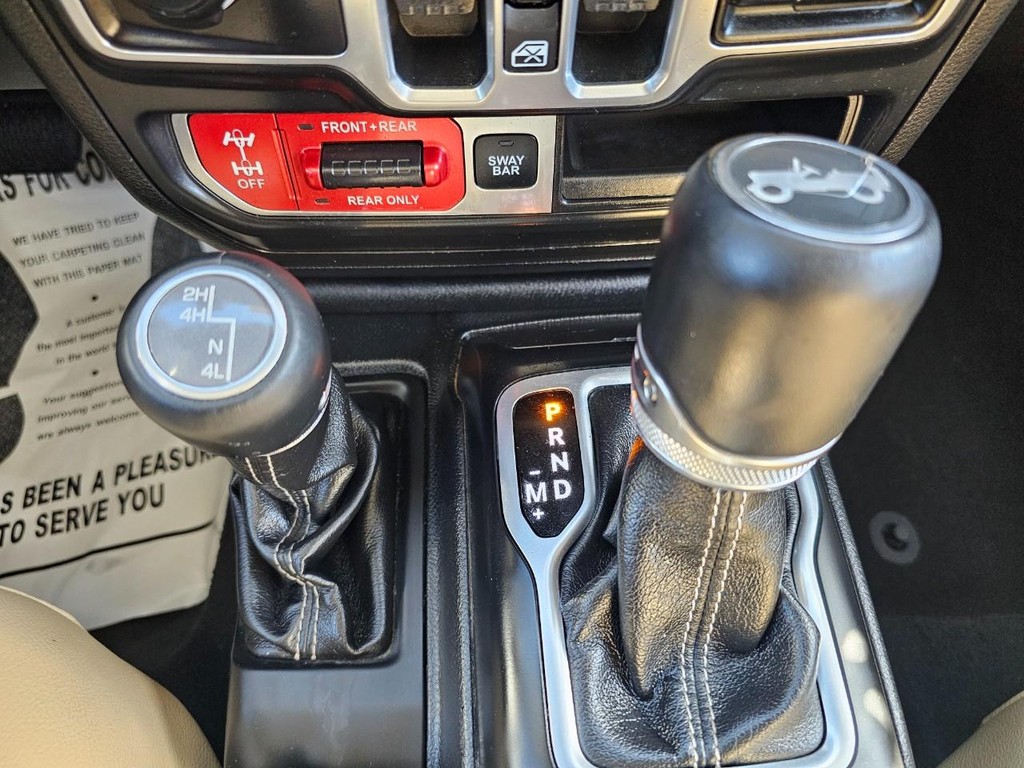 Jeep Wrangler Unlimited Vehicle Full-screen Gallery Image 28