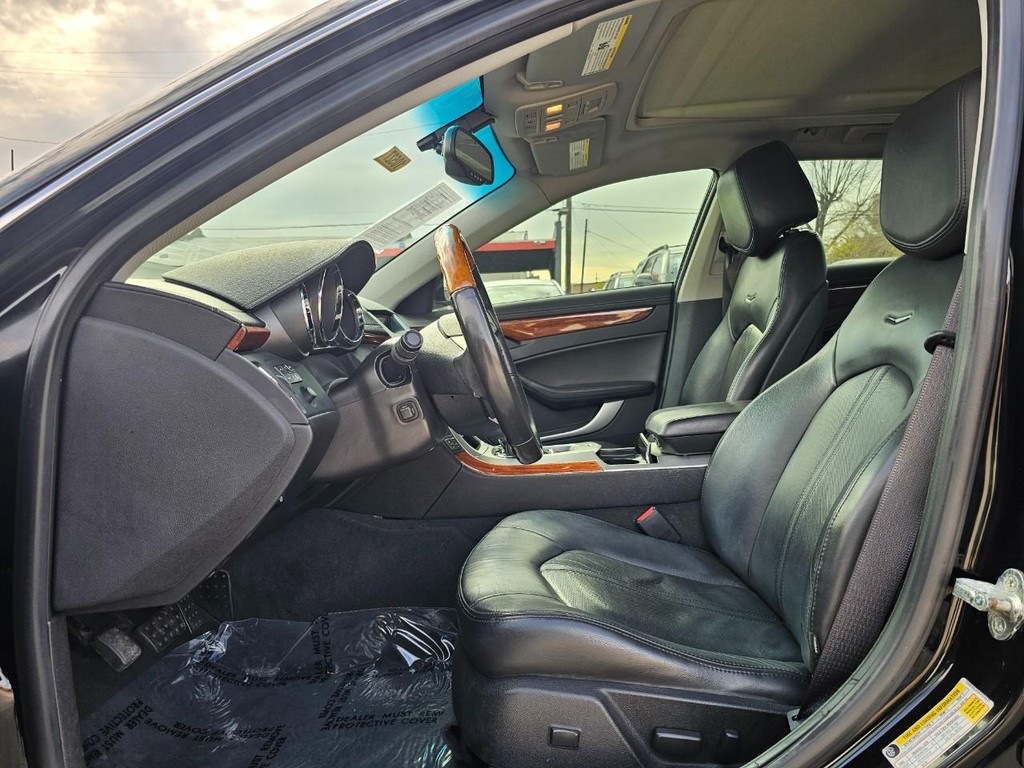 Cadillac CTS Wagon Vehicle Full-screen Gallery Image 21