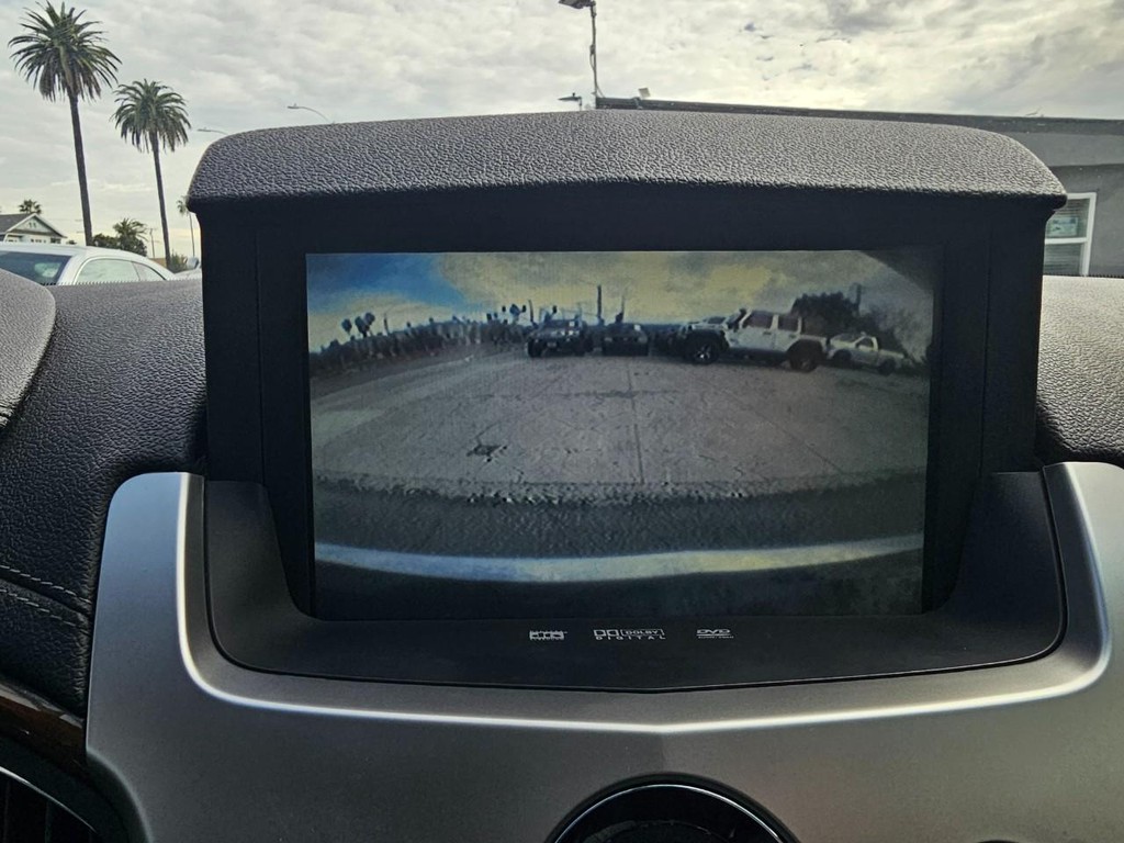 Cadillac CTS Wagon Vehicle Full-screen Gallery Image 27