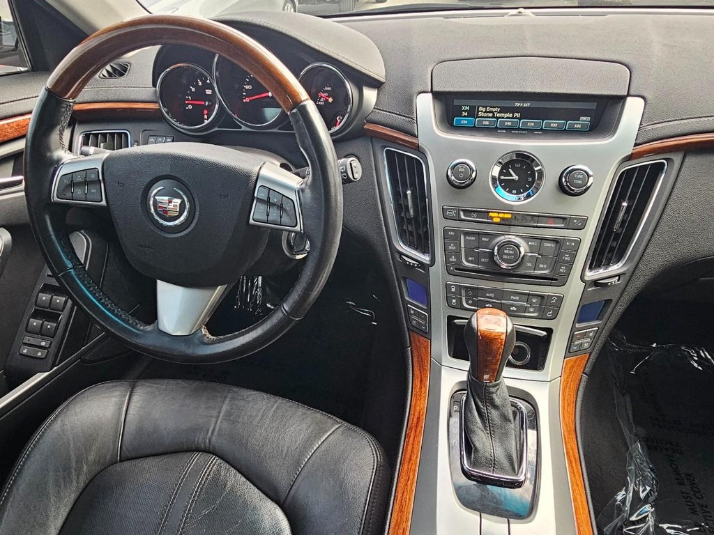 Cadillac CTS Wagon Vehicle Full-screen Gallery Image 35