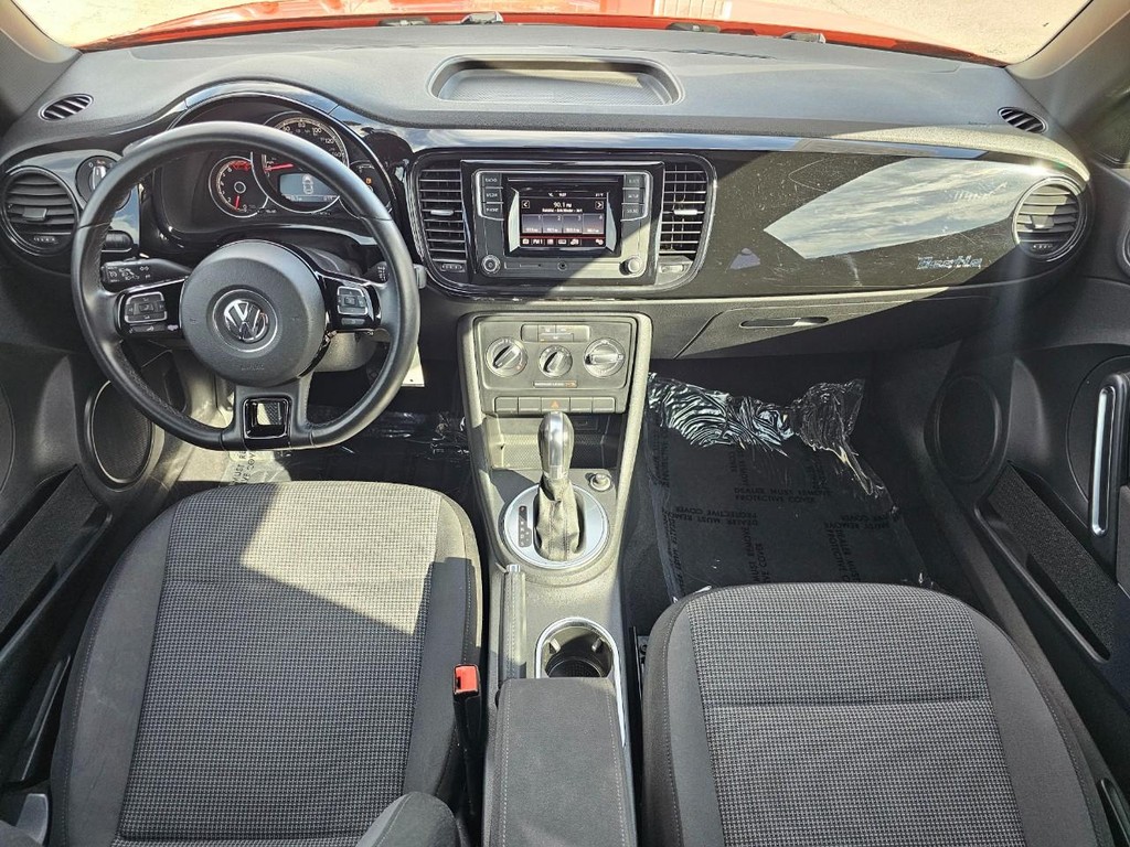 Volkswagen Beetle Vehicle Full-screen Gallery Image 27