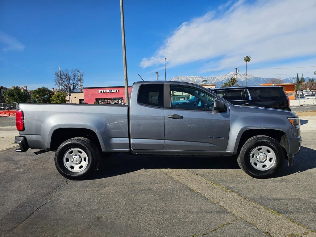 Chevrolet Colorado Vehicle Full-screen Gallery Image 07