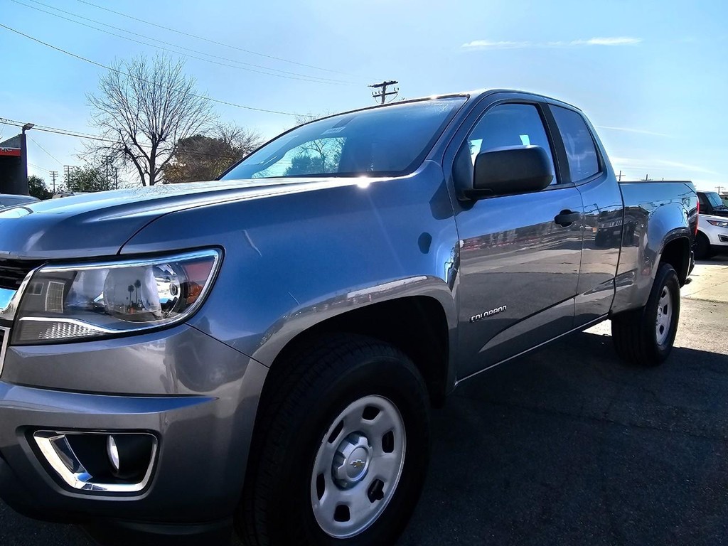 Chevrolet Colorado Vehicle Full-screen Gallery Image 11