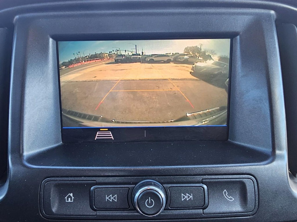 Chevrolet Colorado Vehicle Full-screen Gallery Image 23