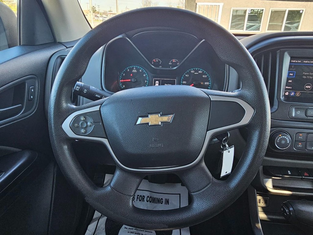 Chevrolet Colorado Vehicle Full-screen Gallery Image 28