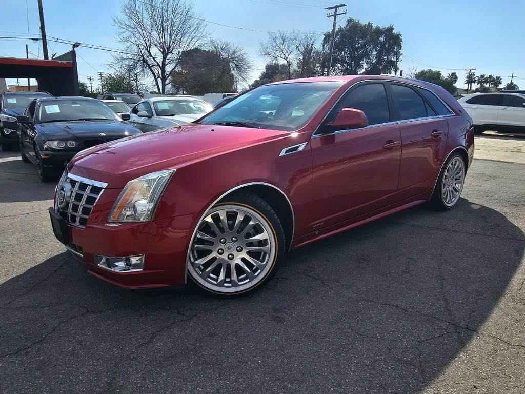 Cadillac CTS Wagon Vehicle Full-screen Gallery Image 02
