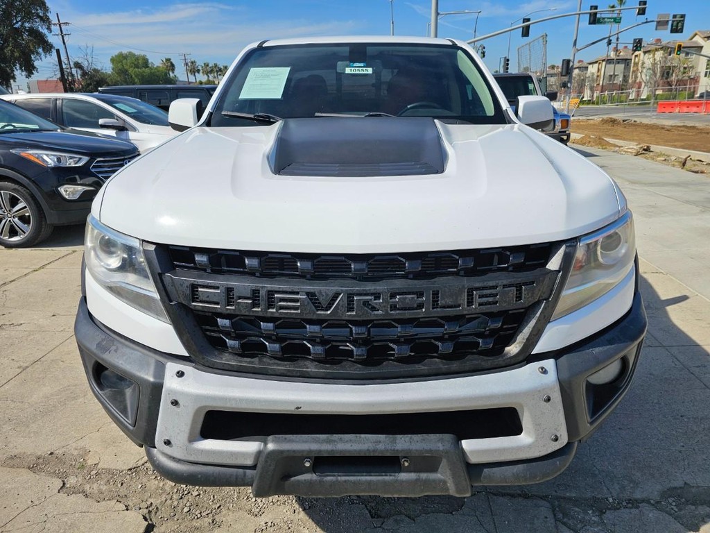 Chevrolet Colorado Vehicle Full-screen Gallery Image 9
