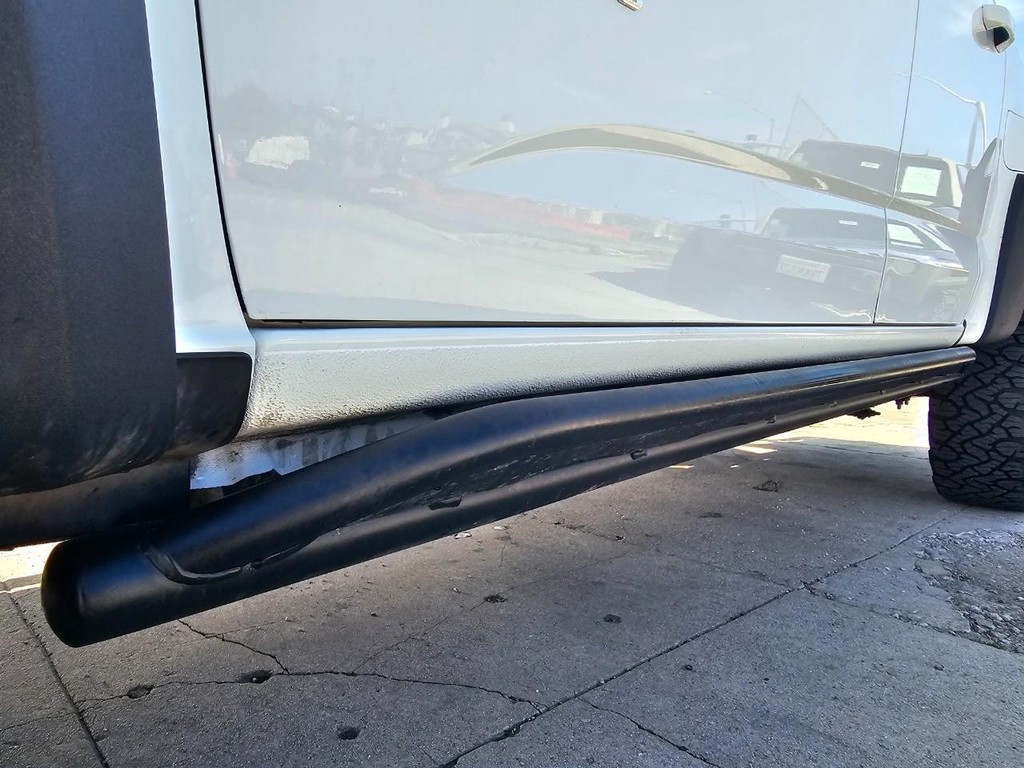 Chevrolet Colorado Vehicle Full-screen Gallery Image 19