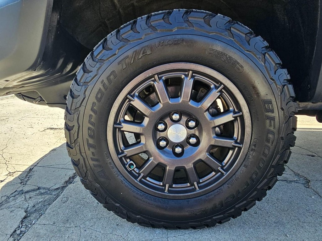 Chevrolet Colorado Vehicle Full-screen Gallery Image 21