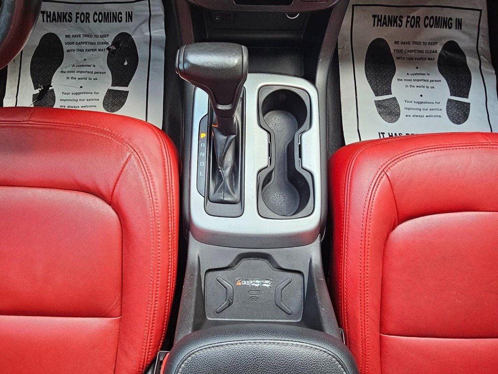 Chevrolet Colorado Vehicle Full-screen Gallery Image 39