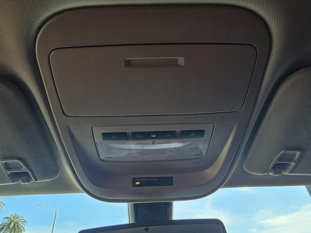 Chevrolet Colorado Vehicle Full-screen Gallery Image 40