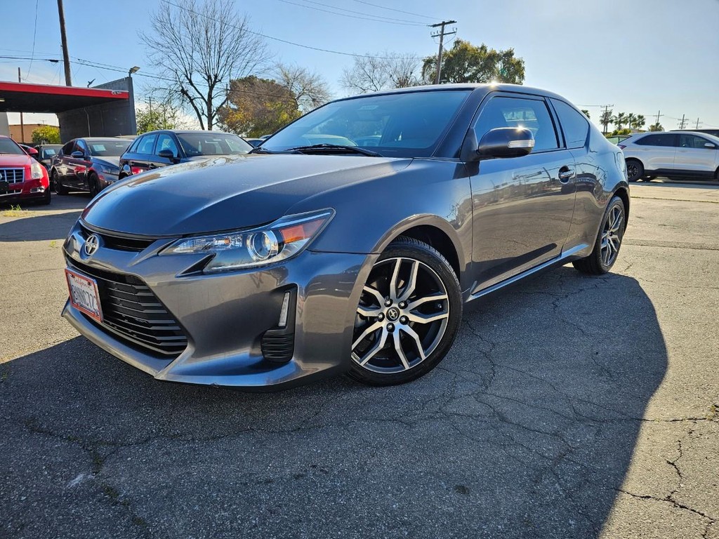 Scion tC Vehicle Full-screen Gallery Image 2