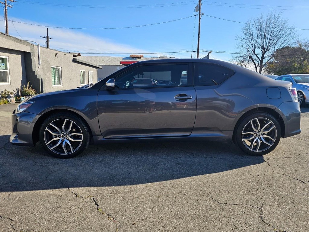 Scion tC Vehicle Full-screen Gallery Image 3