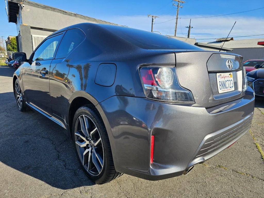 Scion tC Vehicle Full-screen Gallery Image 4