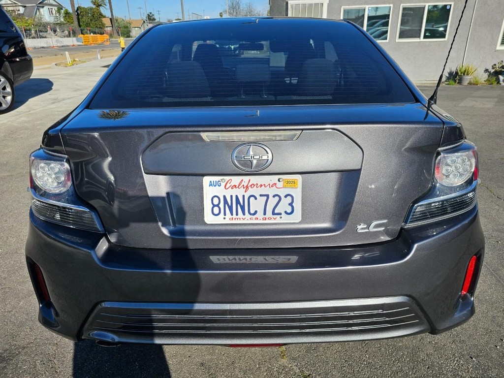 Scion tC Vehicle Full-screen Gallery Image 5