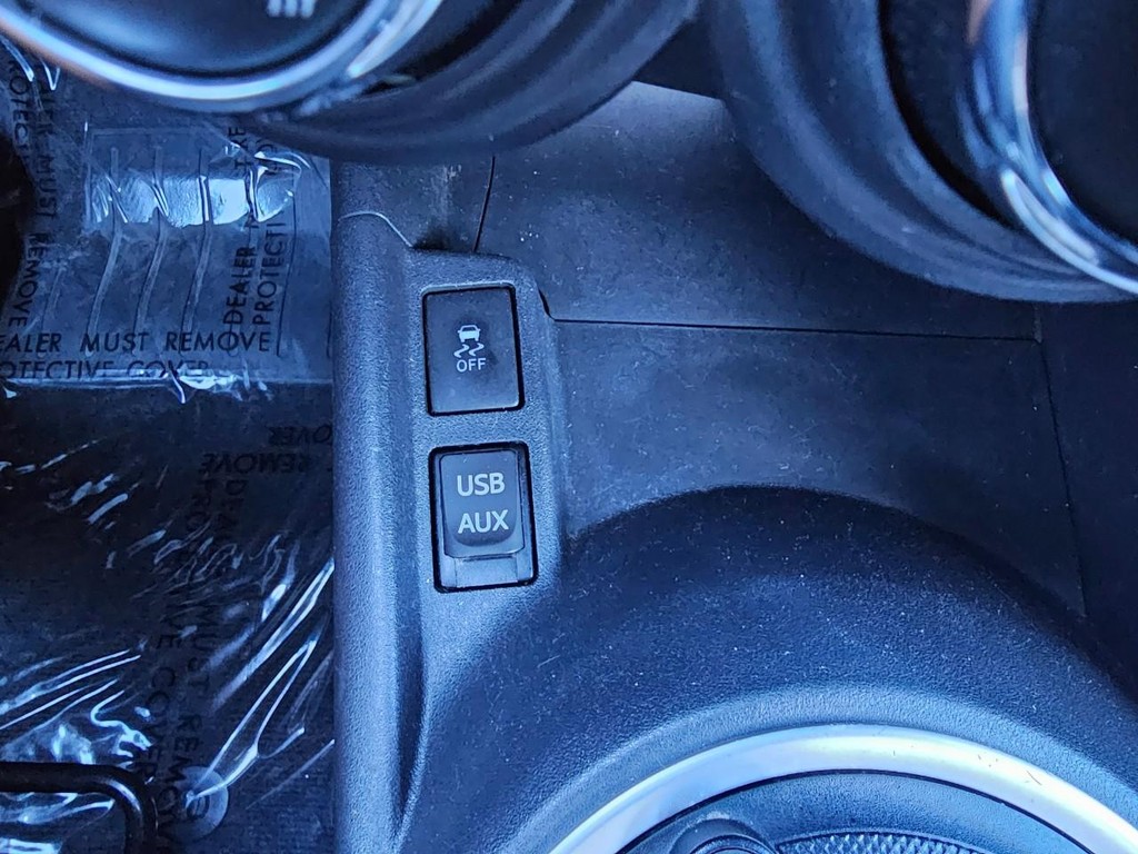 Scion tC Vehicle Full-screen Gallery Image 24