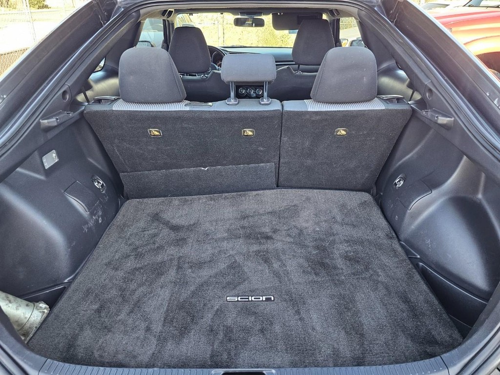 Scion tC Vehicle Full-screen Gallery Image 33