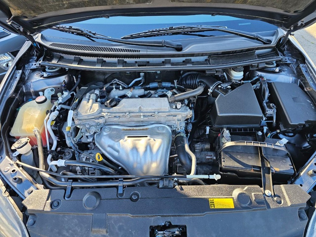 Scion tC Vehicle Full-screen Gallery Image 34