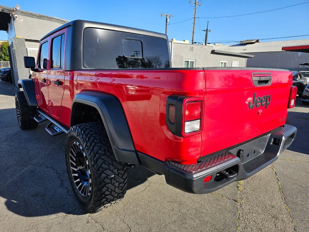 Jeep Gladiator Vehicle Full-screen Gallery Image 4