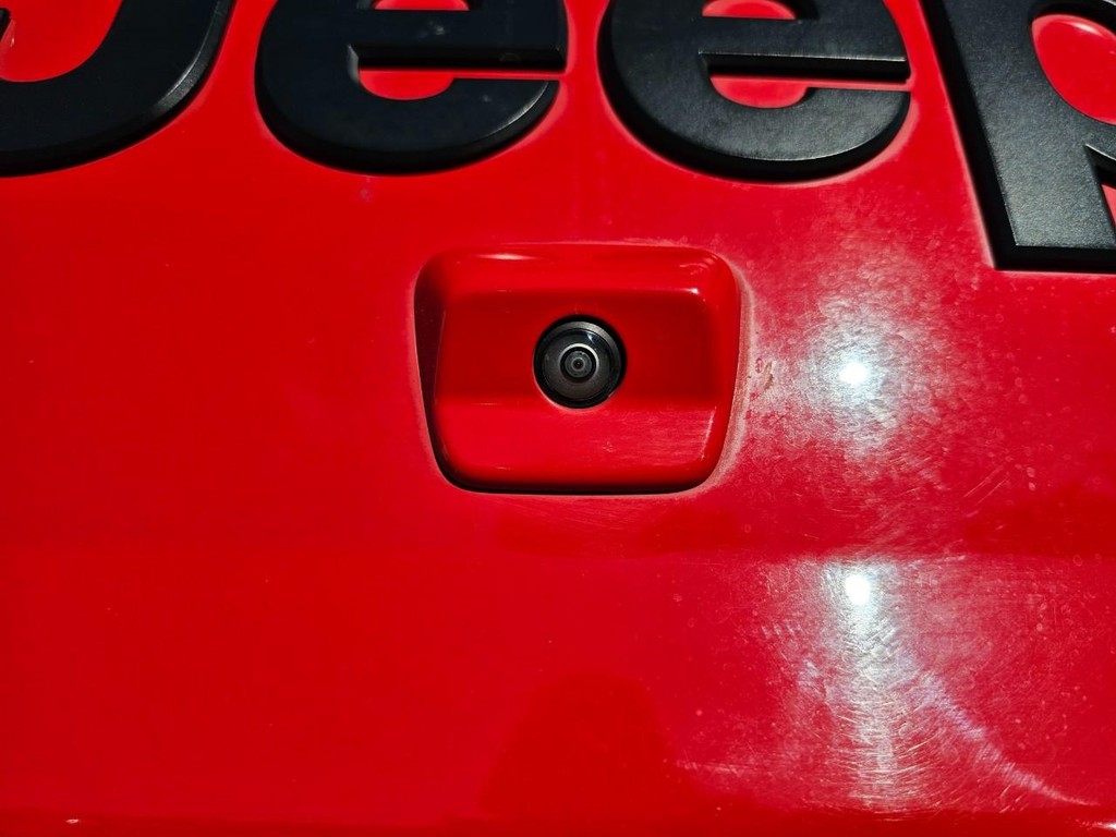 Jeep Gladiator Vehicle Full-screen Gallery Image 14