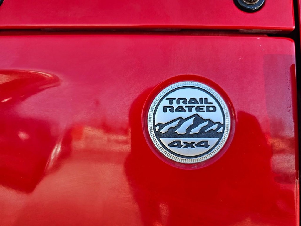 Jeep Gladiator Vehicle Full-screen Gallery Image 18