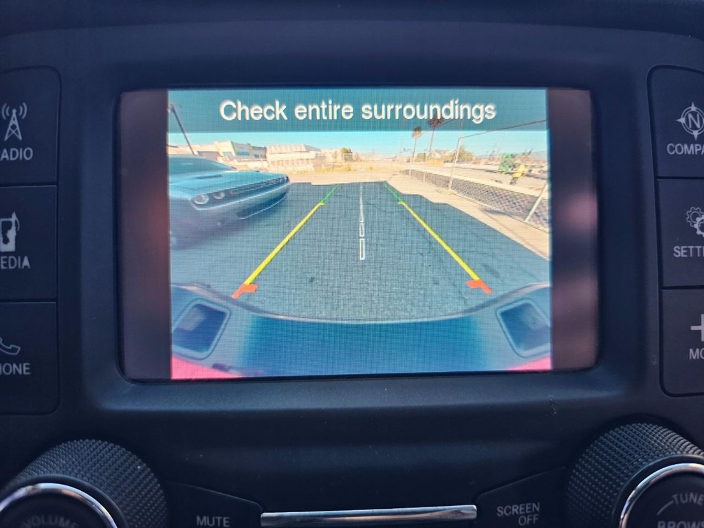 Jeep Gladiator Vehicle Full-screen Gallery Image 29