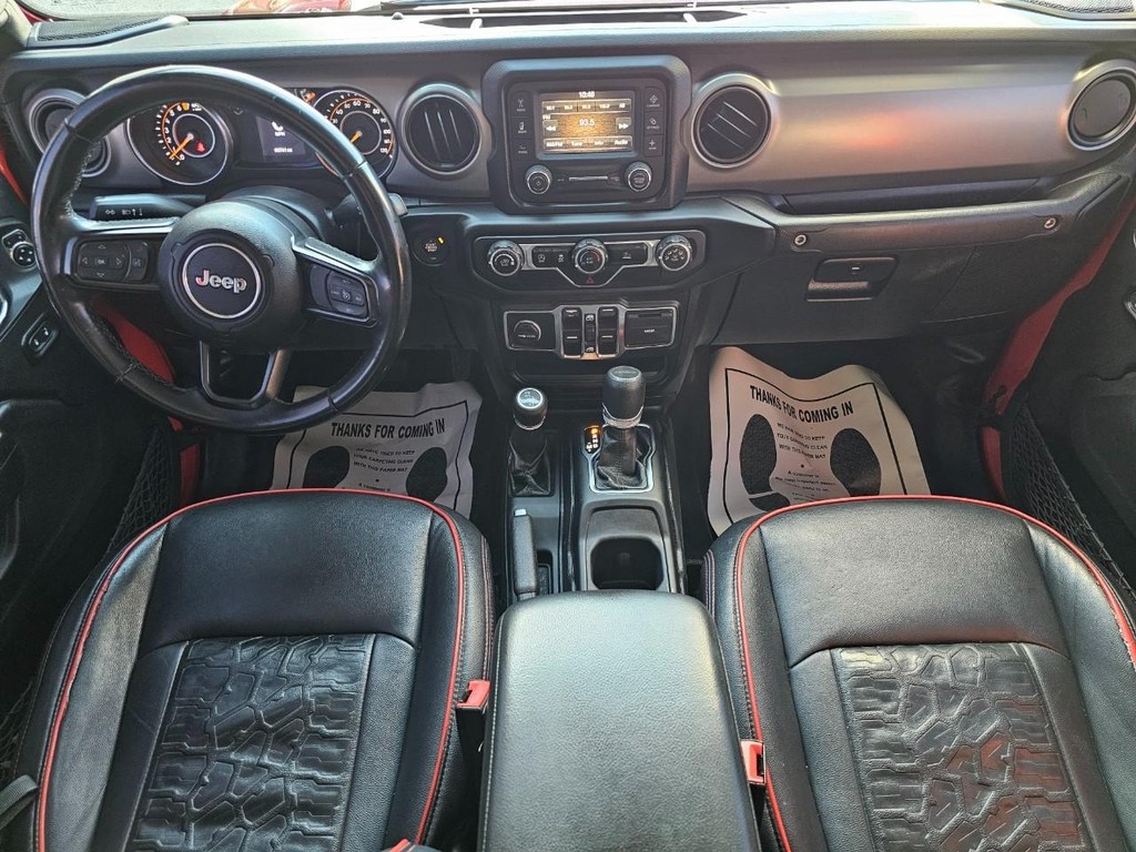 Jeep Gladiator Vehicle Full-screen Gallery Image 32