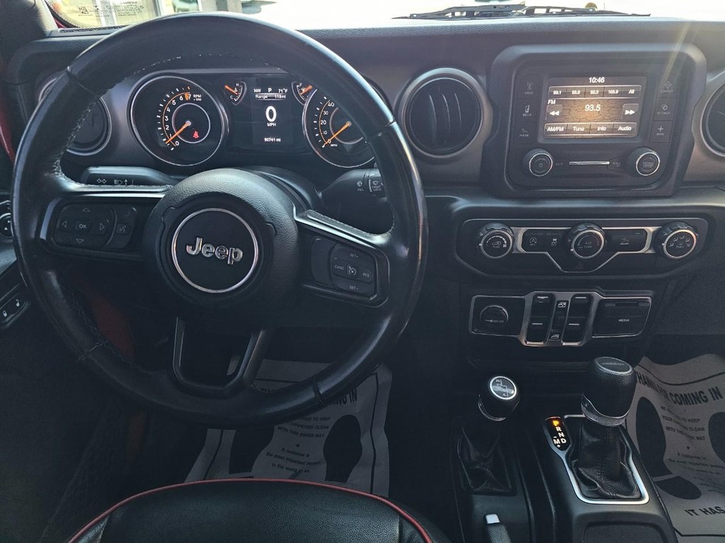 Jeep Gladiator Vehicle Full-screen Gallery Image 33