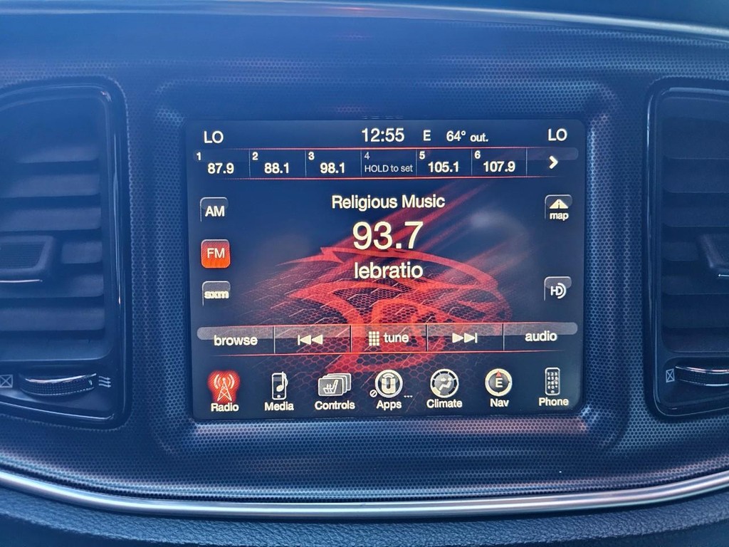 Dodge Challenger Vehicle Full-screen Gallery Image 21