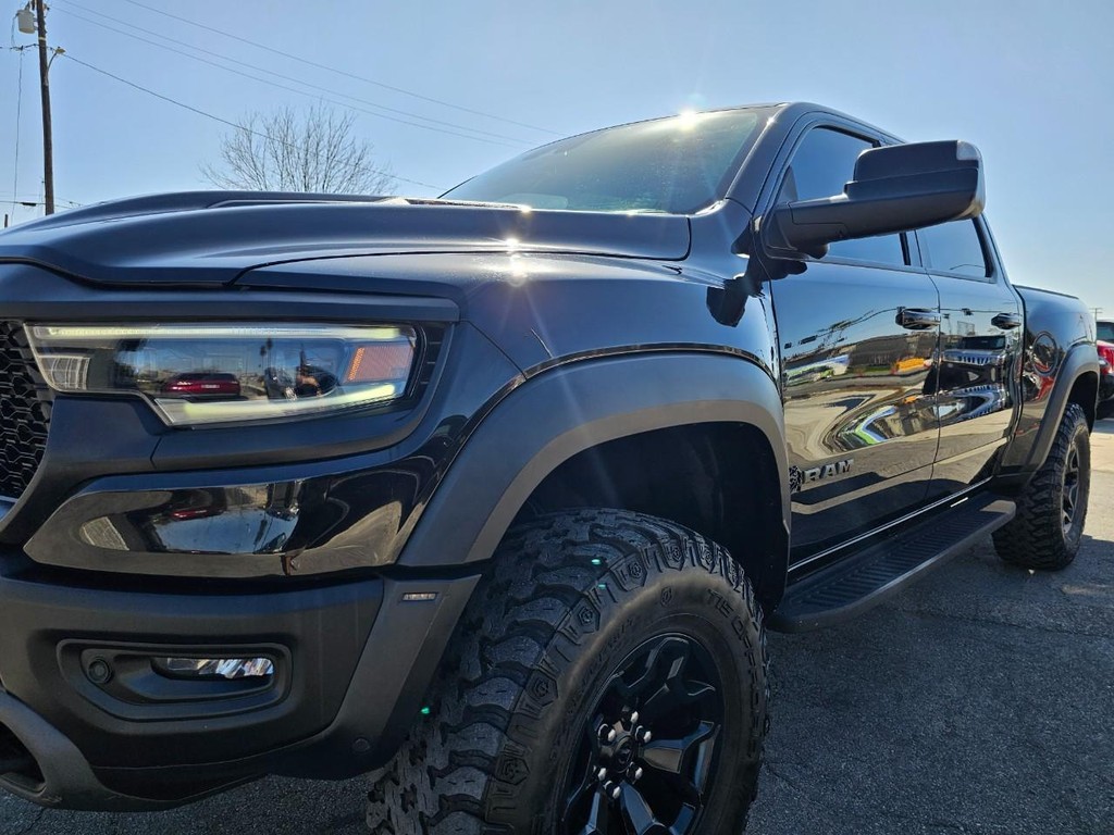 Ram 1500 Vehicle Full-screen Gallery Image 11