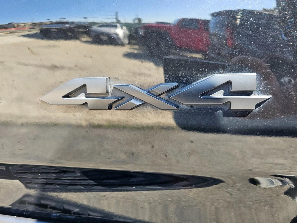 Ram 1500 Vehicle Full-screen Gallery Image 15