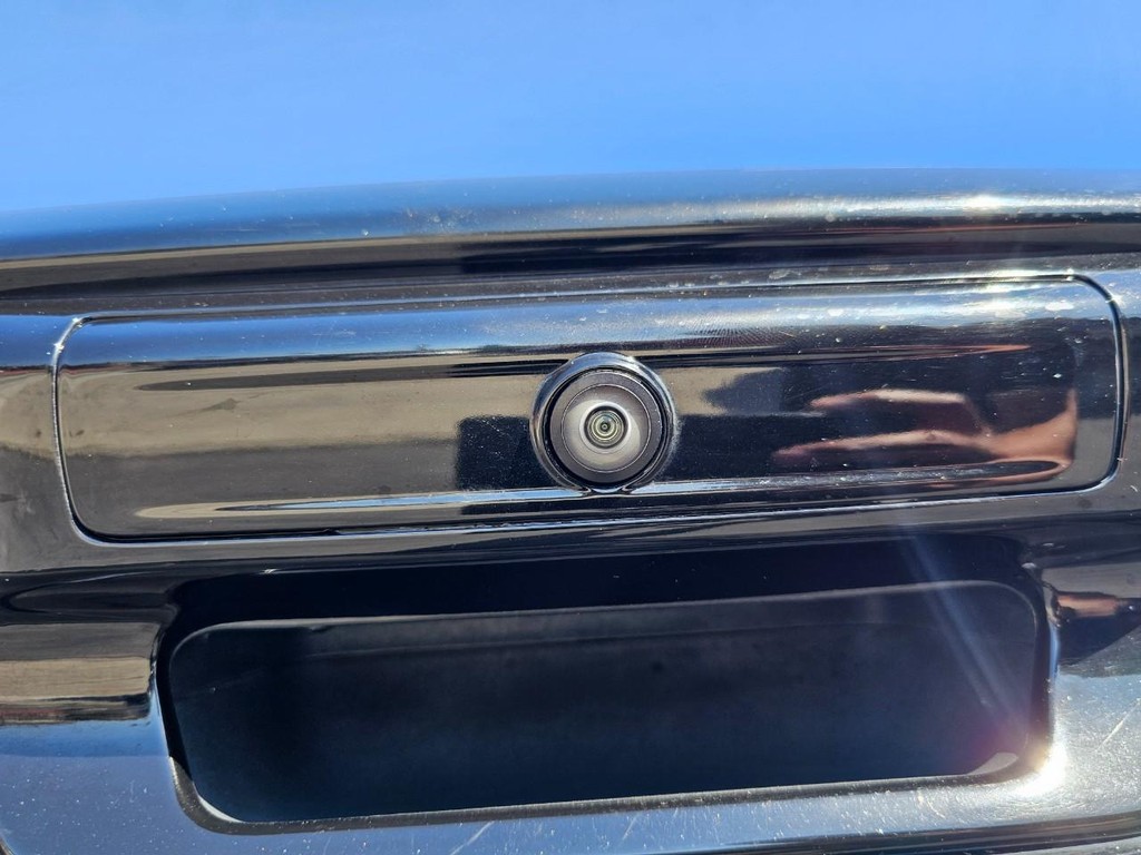 Ram 1500 Vehicle Full-screen Gallery Image 16