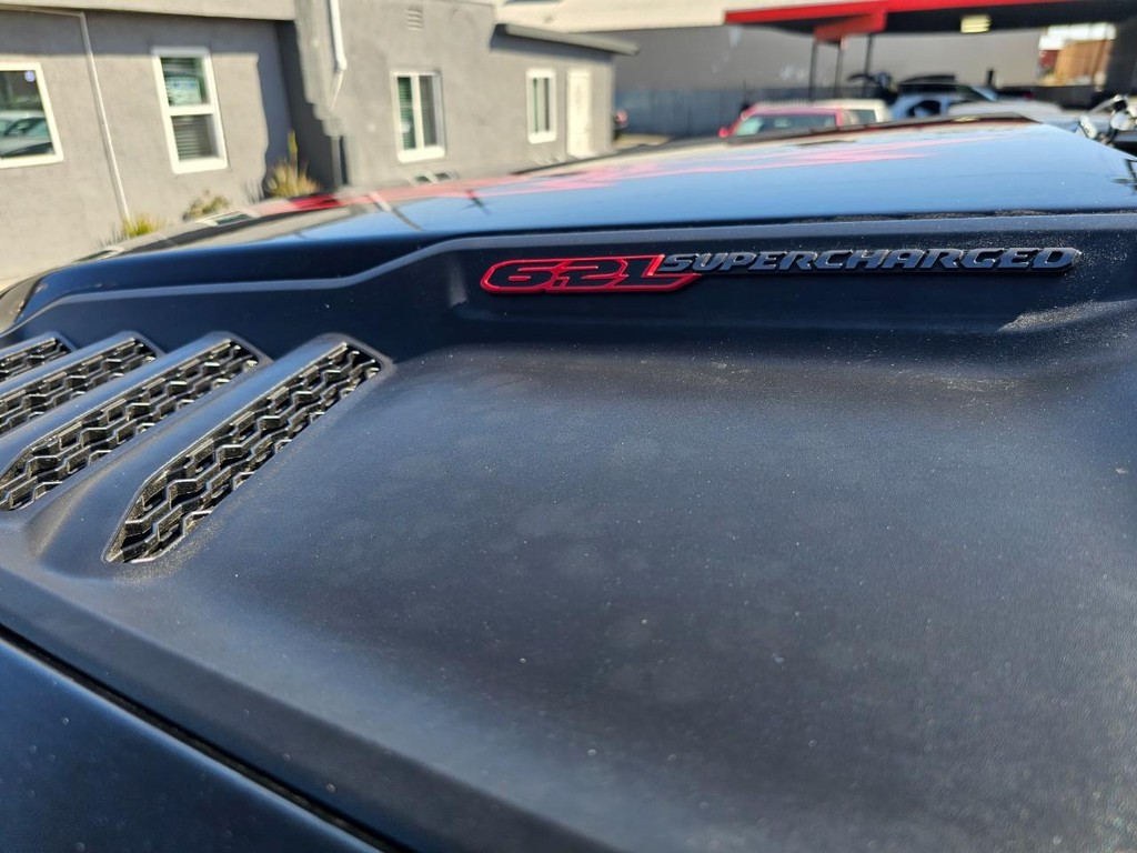 Ram 1500 Vehicle Full-screen Gallery Image 22