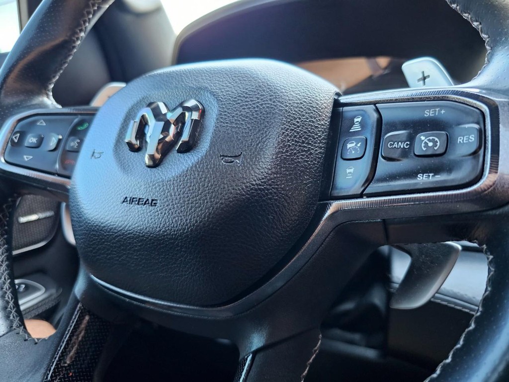 Ram 1500 Vehicle Full-screen Gallery Image 30