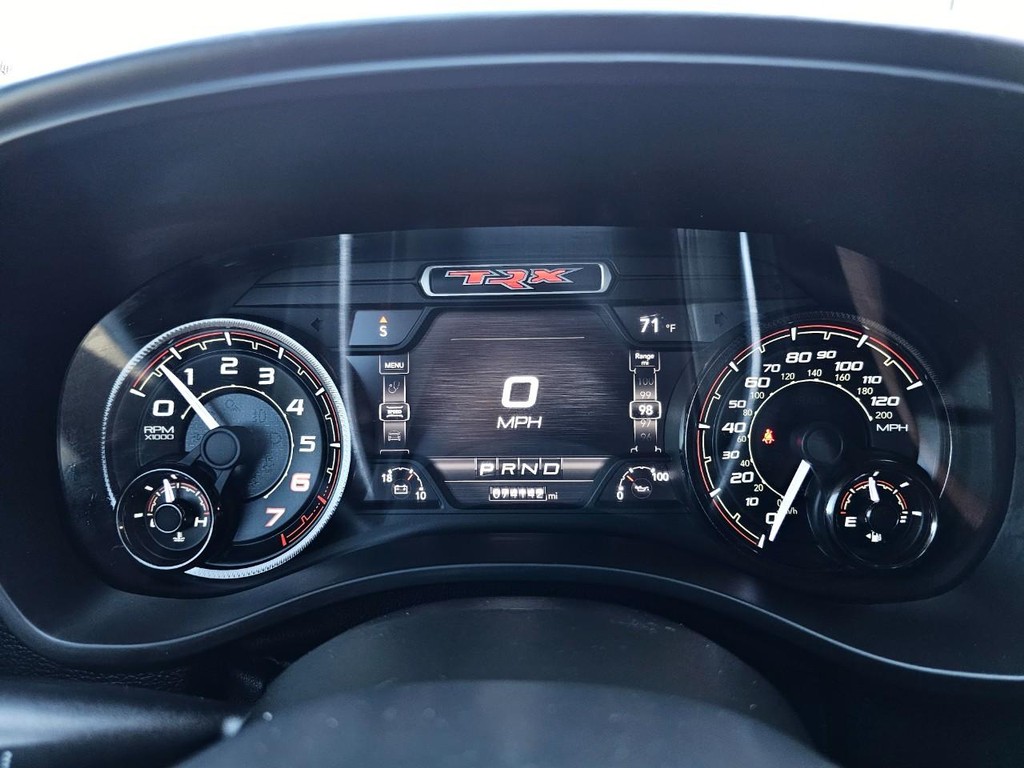 Ram 1500 Vehicle Full-screen Gallery Image 31