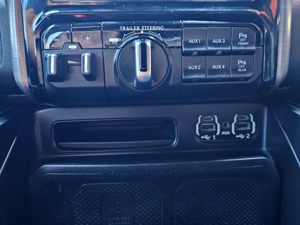 Ram 1500 Vehicle Full-screen Gallery Image 35