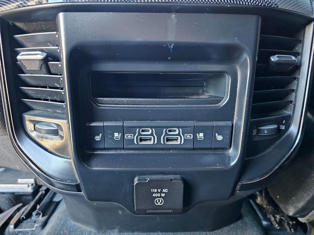 Ram 1500 Vehicle Full-screen Gallery Image 39