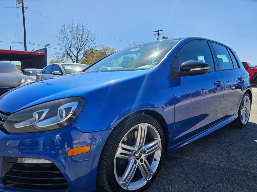 Volkswagen Golf R Vehicle Full-screen Gallery Image 11
