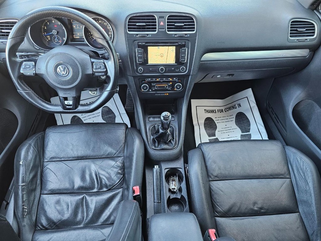 Volkswagen Golf R Vehicle Full-screen Gallery Image 29