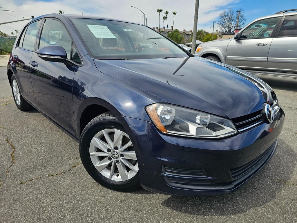 Volkswagen Golf Vehicle Full-screen Gallery Image 7