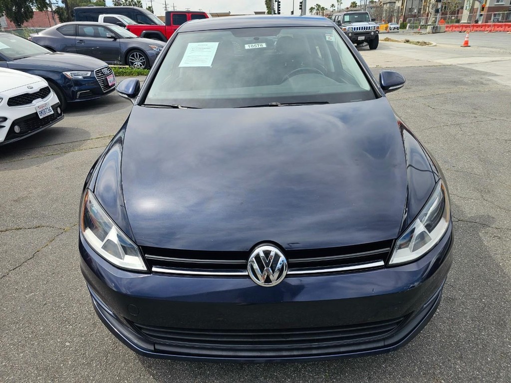 Volkswagen Golf Vehicle Full-screen Gallery Image 8