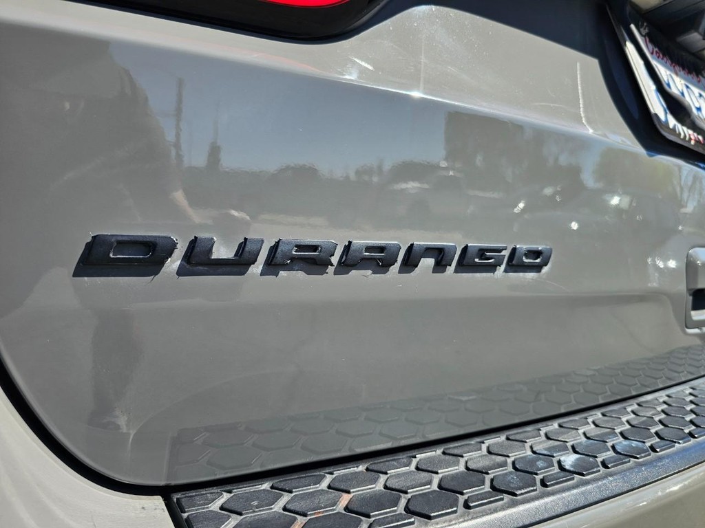 Dodge Durango Vehicle Full-screen Gallery Image 15