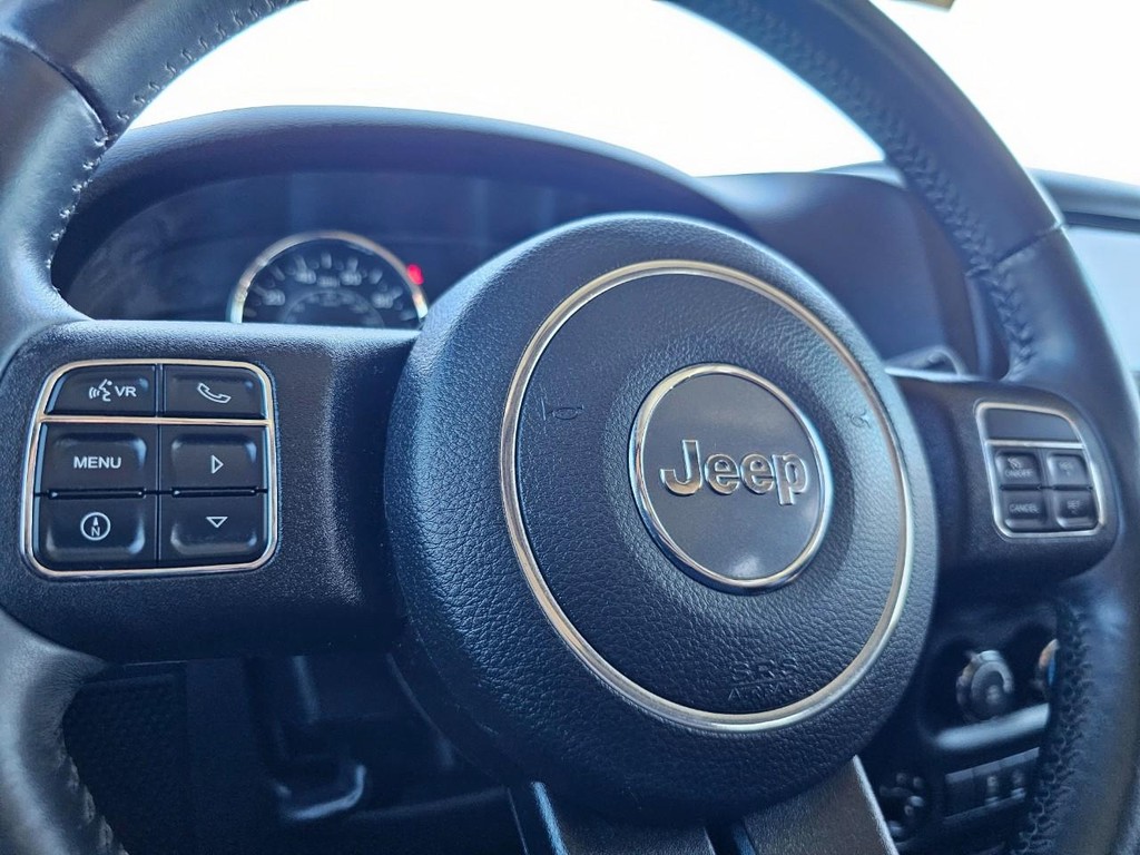 Jeep Wrangler Unlimited Vehicle Full-screen Gallery Image 20