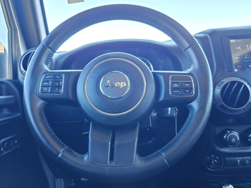 Jeep Wrangler Unlimited Vehicle Full-screen Gallery Image 29