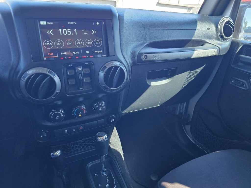 Jeep Wrangler Unlimited Vehicle Full-screen Gallery Image 31