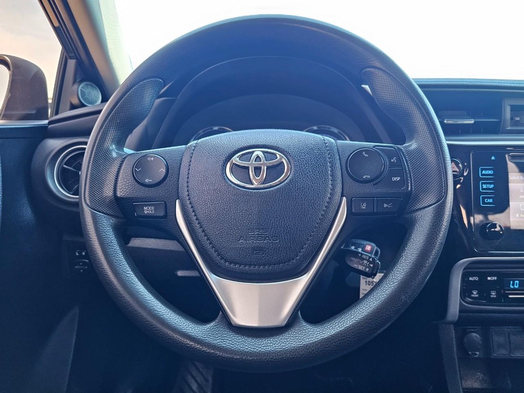 Toyota Corolla Vehicle Full-screen Gallery Image 31