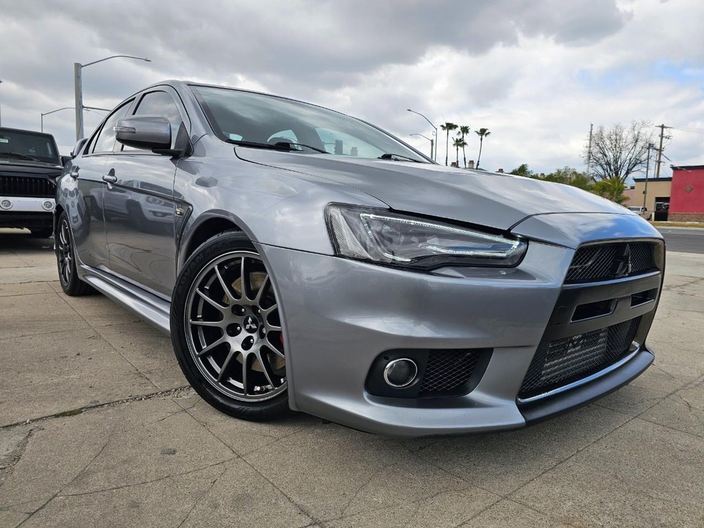 Mitsubishi Lancer Evolution Vehicle Full-screen Gallery Image 8