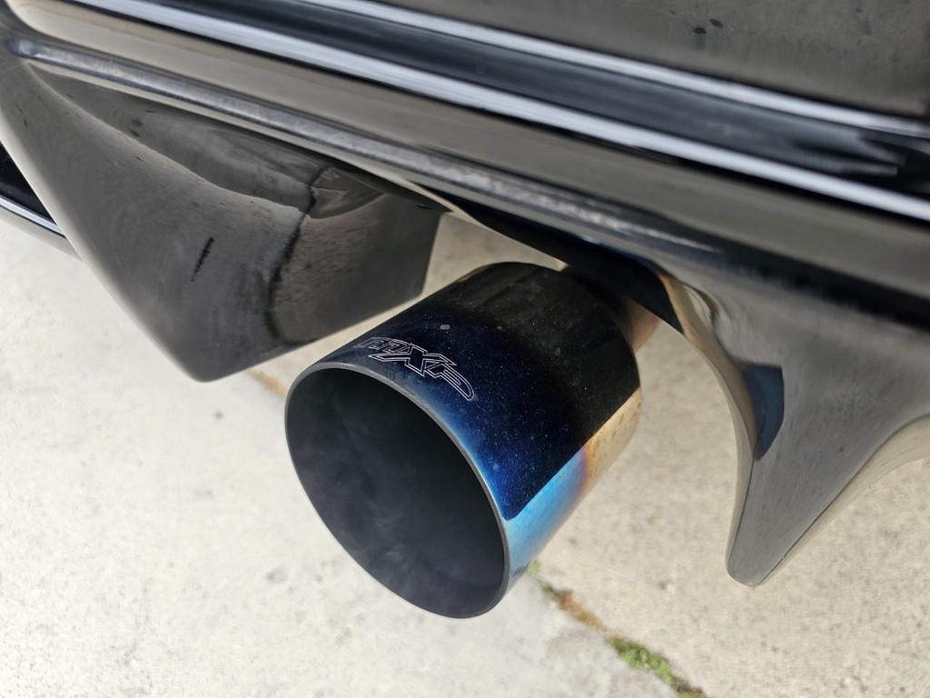 Mitsubishi Lancer Evolution Vehicle Full-screen Gallery Image 15