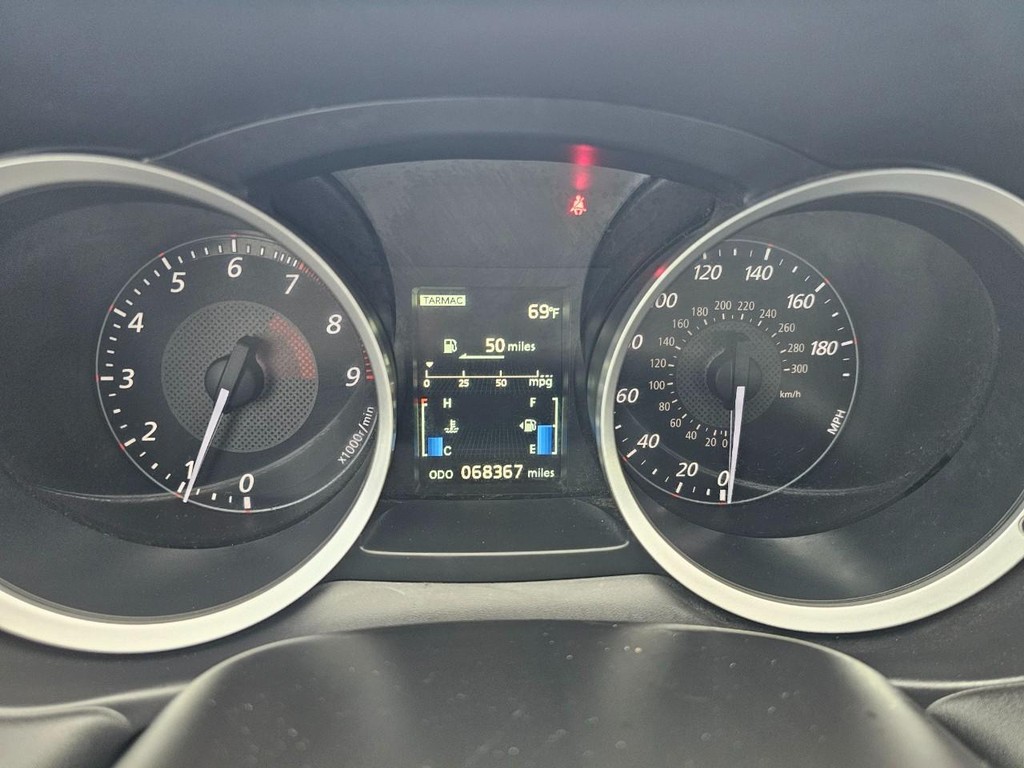 Mitsubishi Lancer Evolution Vehicle Full-screen Gallery Image 21