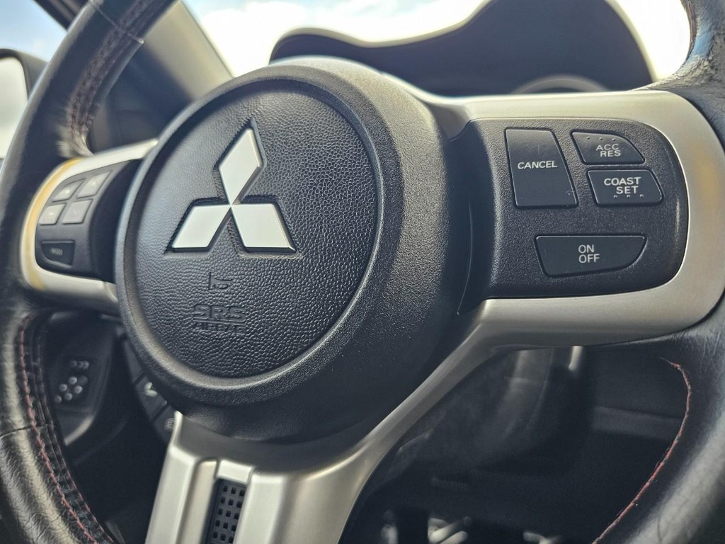 Mitsubishi Lancer Evolution Vehicle Full-screen Gallery Image 31